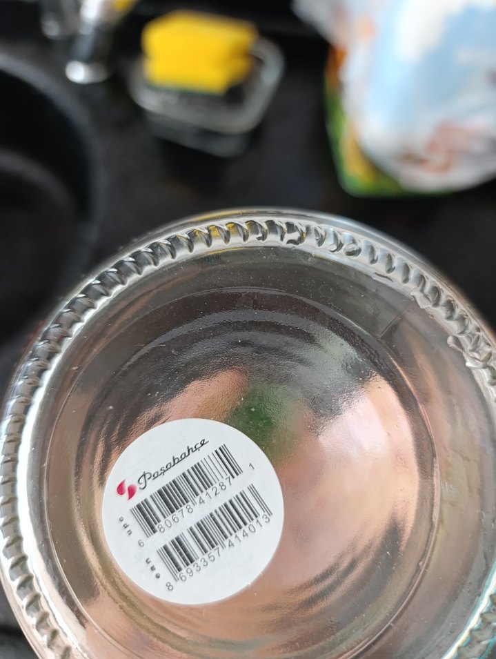 Saplı Cam Şeffaf Şişe Yeşil Kapaklı - Görsel 3