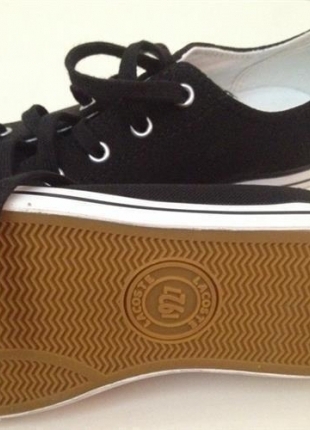 38 Beden Lacoste Siyah Spor Ayakkabı