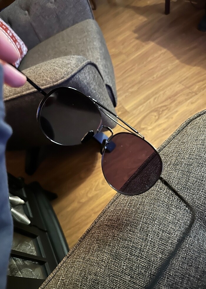 Metal Kenar Güneş Gözlüğü - Görsel 2