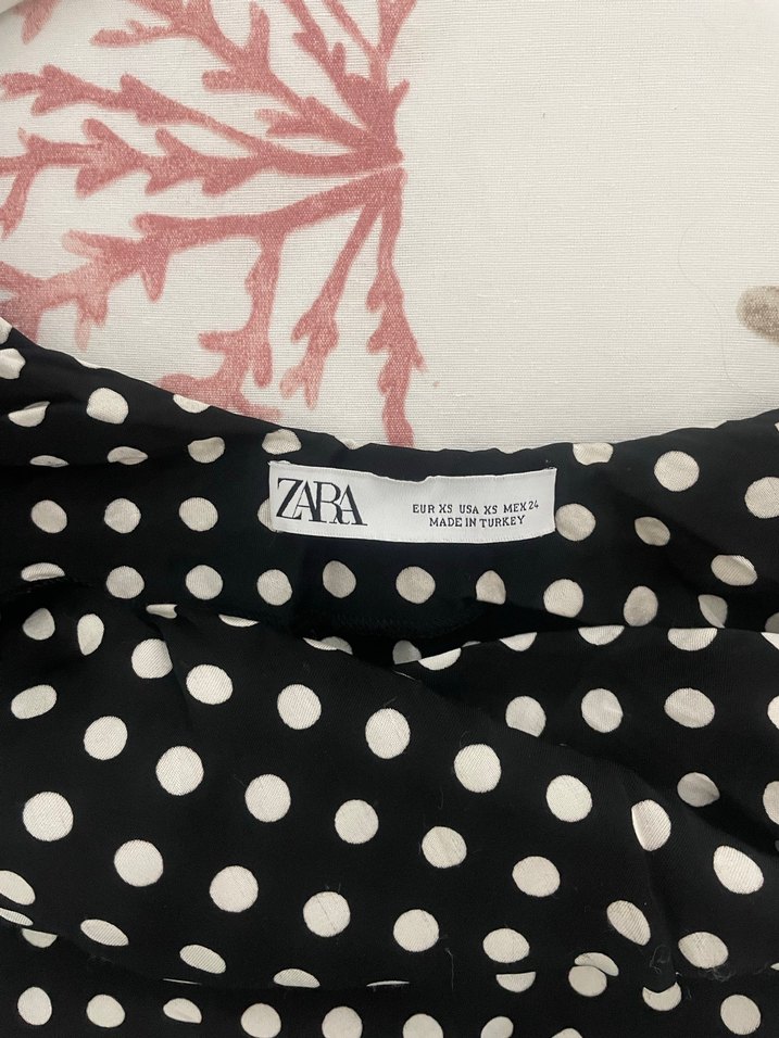 Uzun midi Siyah Puantiyeli Askılı Elbise saten kumaş - Görsel 4