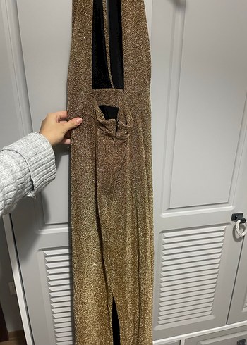 Parlak Altın Renkli Uzun Drapeli Abiye Elbise - Görsel 3