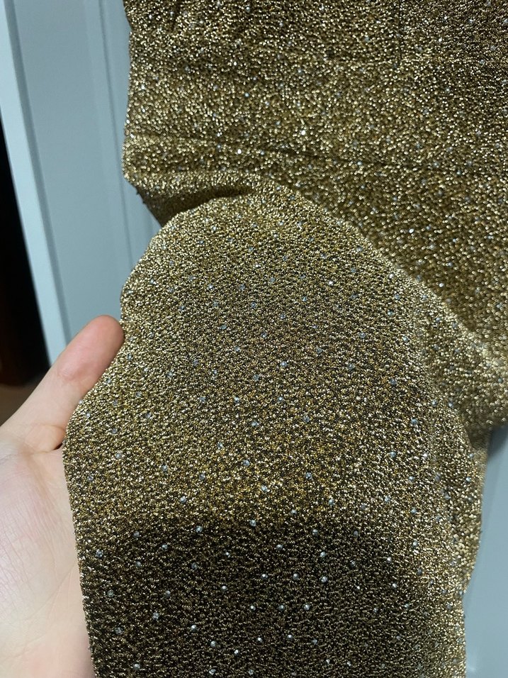 Parlak Altın Renkli Uzun Drapeli Abiye Elbise - Görsel 4