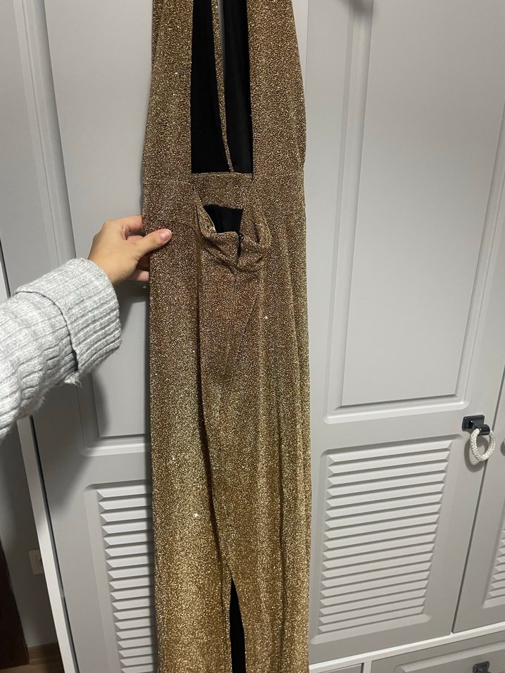 Parlak Altın Renkli Uzun Drapeli Abiye Elbise - Görsel 3