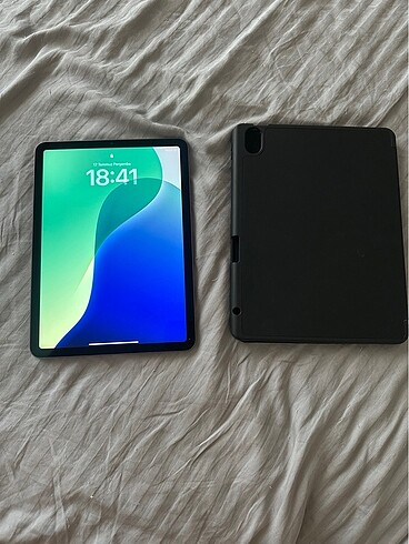 Apple Apple ipad 5. Nesil 64 gb (Kılıf Hediyeli)