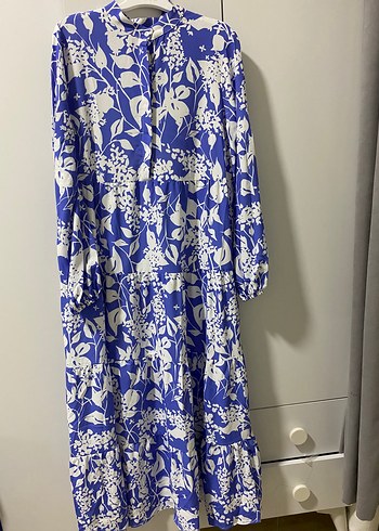 Zara Mavi Çiçek Desenli Bohem Uzun Elbise