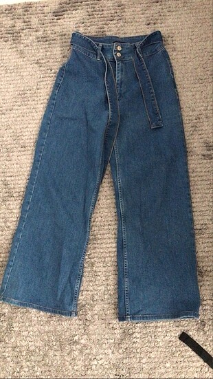Wideleg jean
