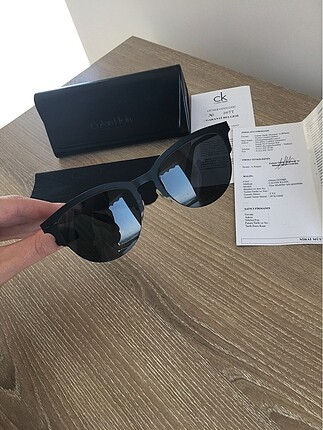 Calvin Klein Siyah Güneş Gözlüğü
