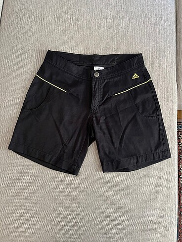 Adidas siyah spor şort