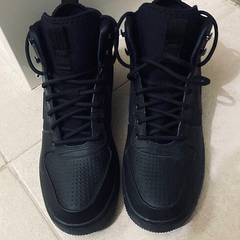 Nike Orjinal bir kez giydi oğlum