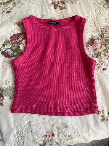 pembe crop atlet