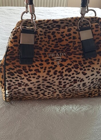 Beden Prada leopar çanta