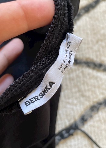 Siyah V Yaka Uzun İnce Askılı Elbise - Görsel 3