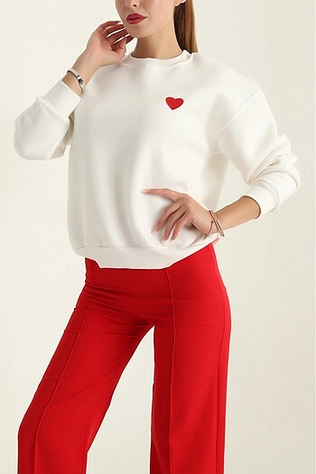 Kalp Baskılı Sweatshirt