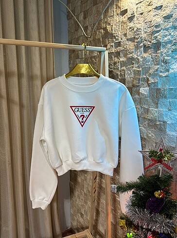Quess Sweatshirt