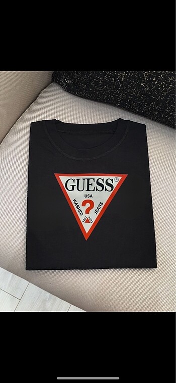 Guess Baskılı Tshiet