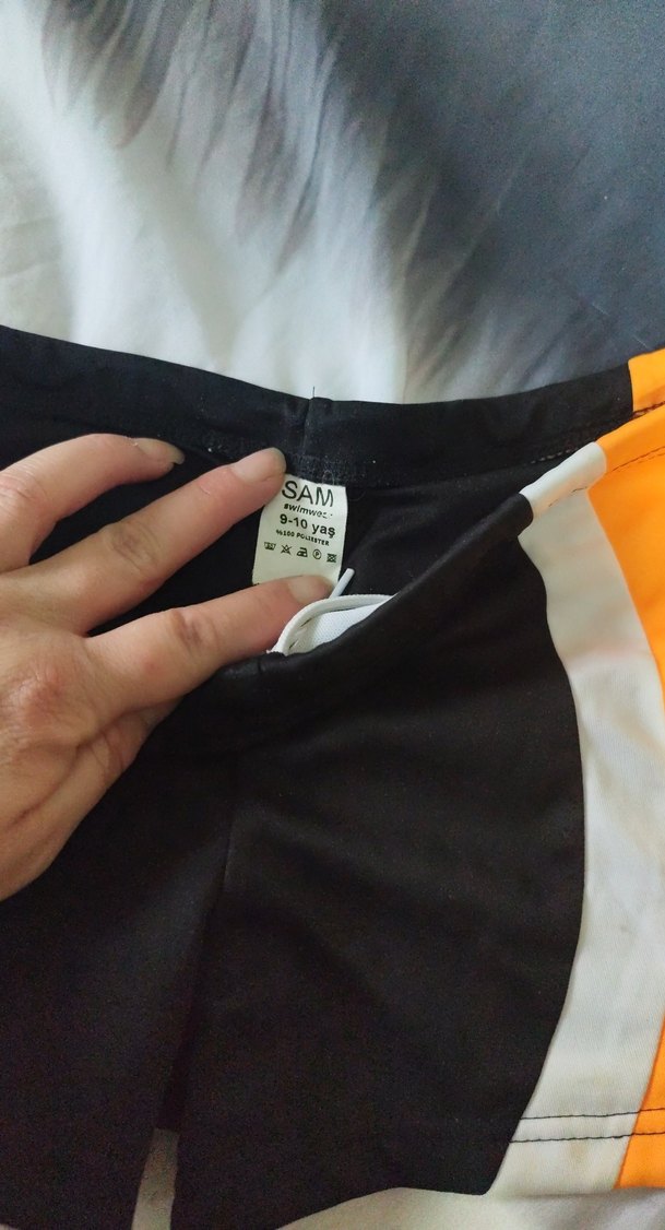 Erkek Çocuk Siyah Turuncu Yüzme Şortu - Görsel 2