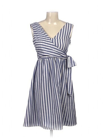 PreLoved Günlük Elbise %70 İndirimli.