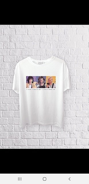 ZARA MODEL FRIENDS TSHIRT