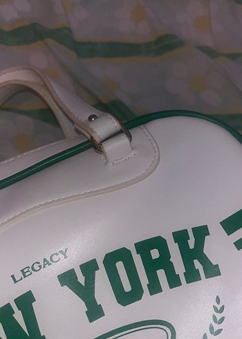 Yeşil Spor Temalı Vintage Deri Bershka Çanta - Görsel 8