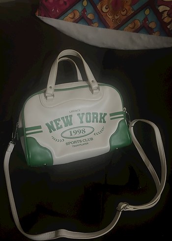 Yeşil Spor Temalı Vintage Deri Bershka Çanta - Görsel 2