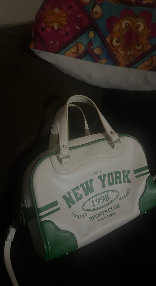 Yeşil Spor Temalı Vintage Deri Bershka Çanta - Görsel 4