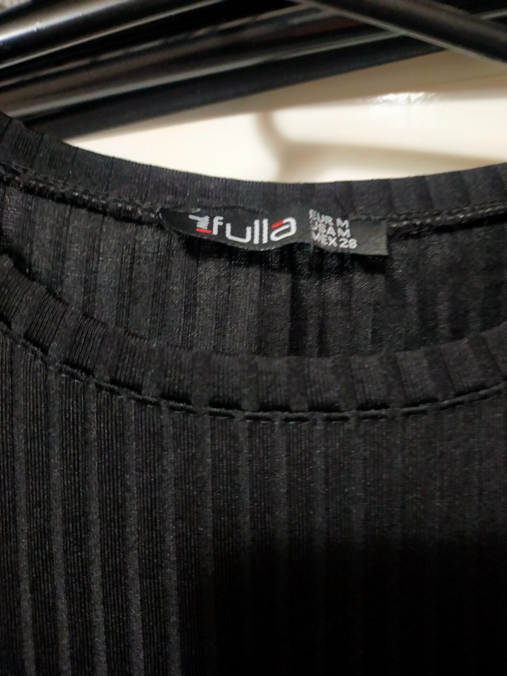 Siyah Piliseli  Bluzu - Görsel 2