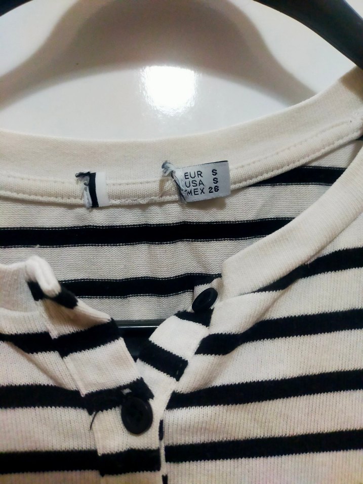 Düğmeli Çizgili Uzun Kollu Kadın Sweatshirt - Görsel 2