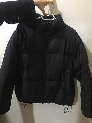 PULL AND BEAR MONT
