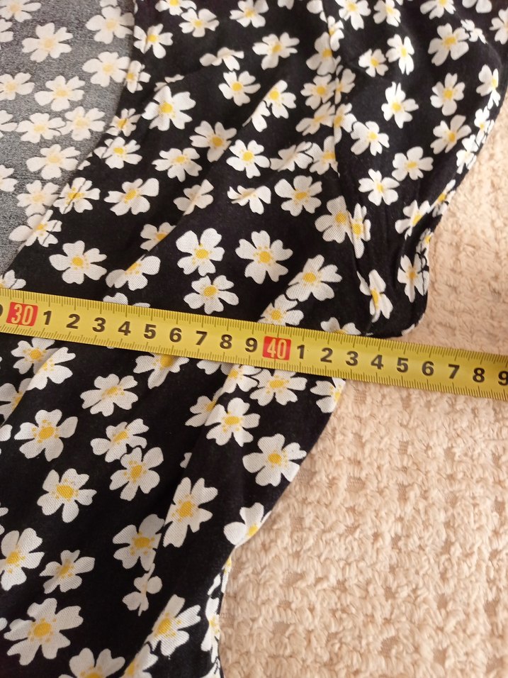 Çiçek Desenli Siyah Mini Tulum - Görsel 4