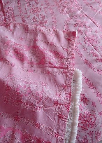 Pembe Batik Desenli Yatak Örtüsü - Görsel 5