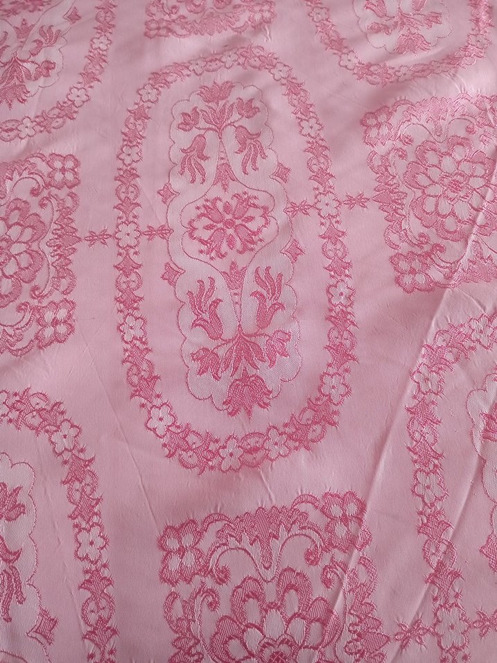 Pembe Batik Desenli Yatak Örtüsü - Görsel 4