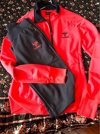 Hummel Hummel eşofman takımı