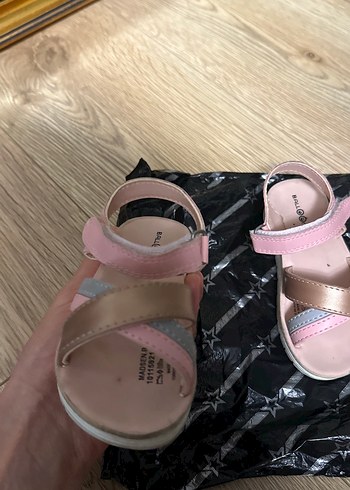 Kız Çocuk Pembe Bağlamalı Sandalet - Görsel 2