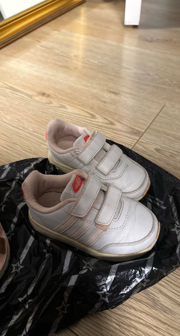 Adidas Kız Çocuk Beyaz Spor Ayakkabı Cırt Cırtlı - Görsel 2