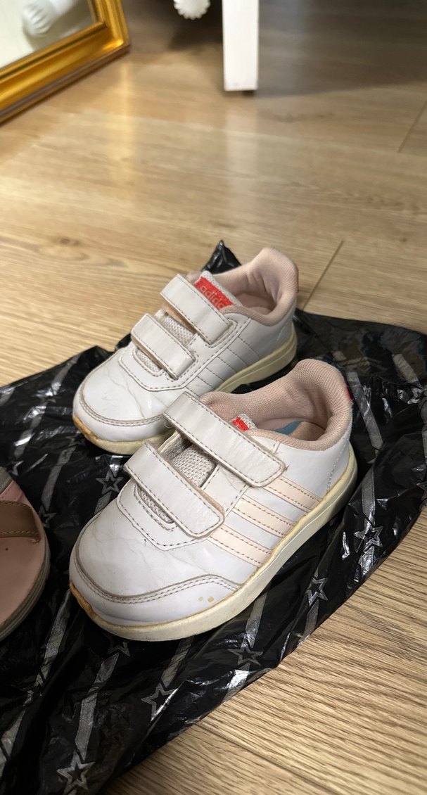 Adidas Kız Çocuk Beyaz Spor Ayakkabı Cırt Cırtlı - Görsel 3