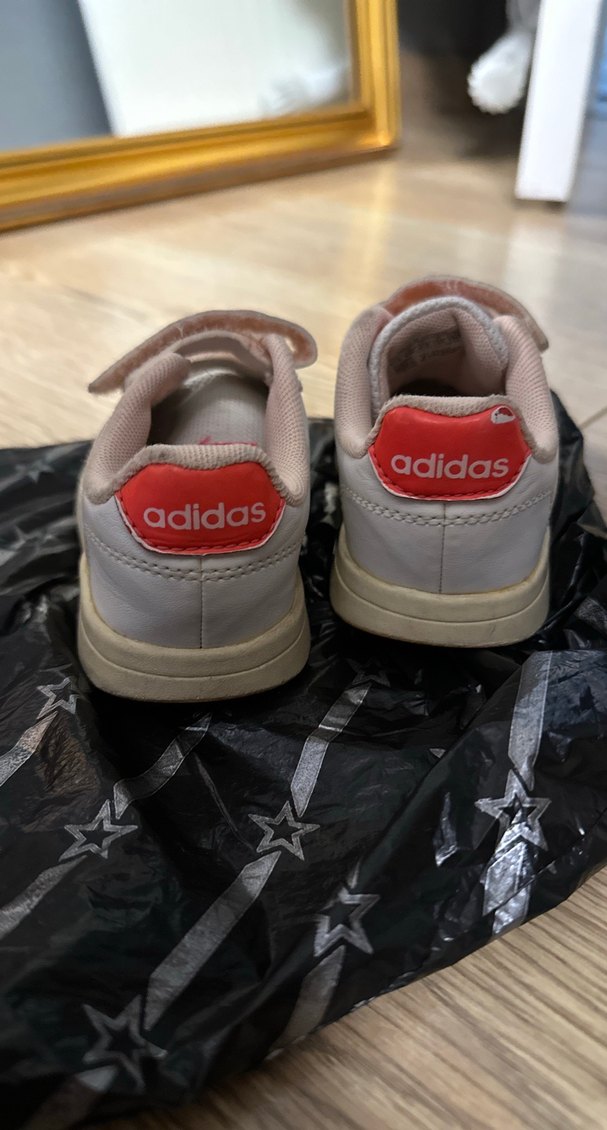 Adidas Kız Çocuk Beyaz Spor Ayakkabı Cırt Cırtlı - Görsel 4