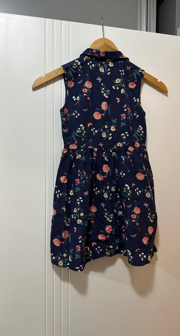 Kolsuz Çiçek Desenli Kız Elbisesi - Görsel 3