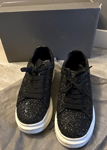 Alexander McQueen 38