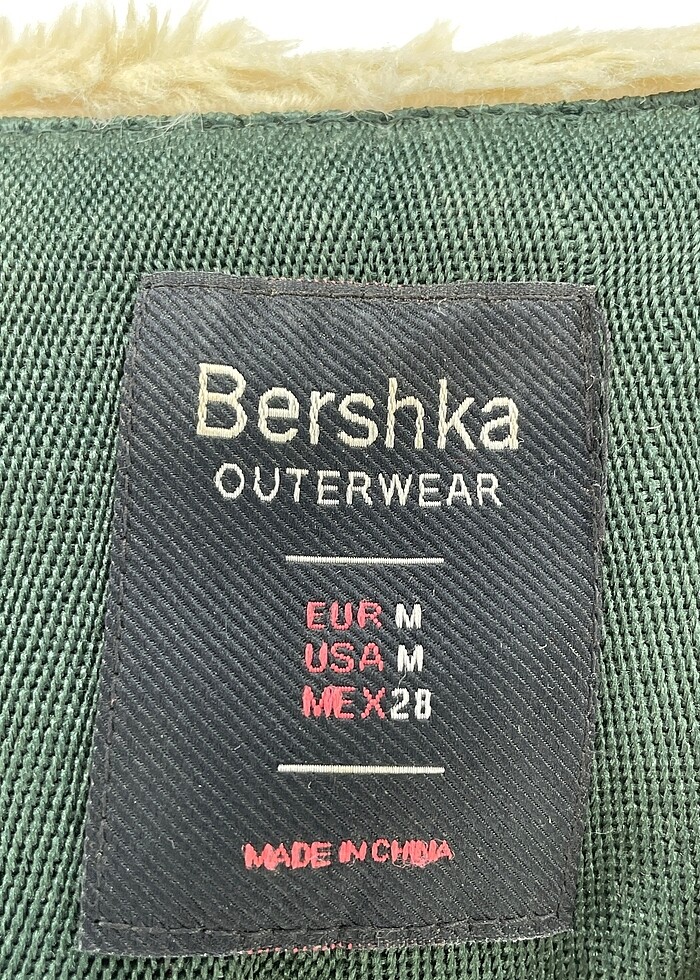 Bershka Mont %70 İndirimli. - Görsel 4