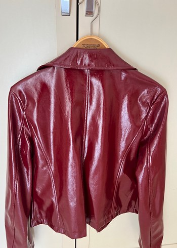 Bordo Parlak Deri Kadın Biker Ceket - Görsel 3
