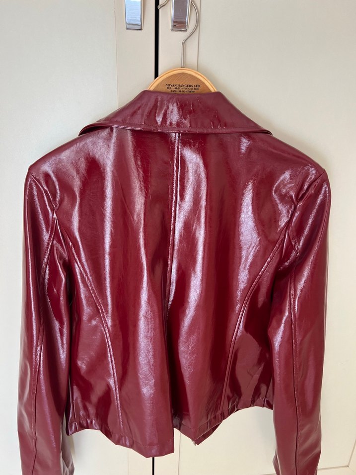 Bordo Parlak Deri Kadın Biker Ceket - Görsel 3