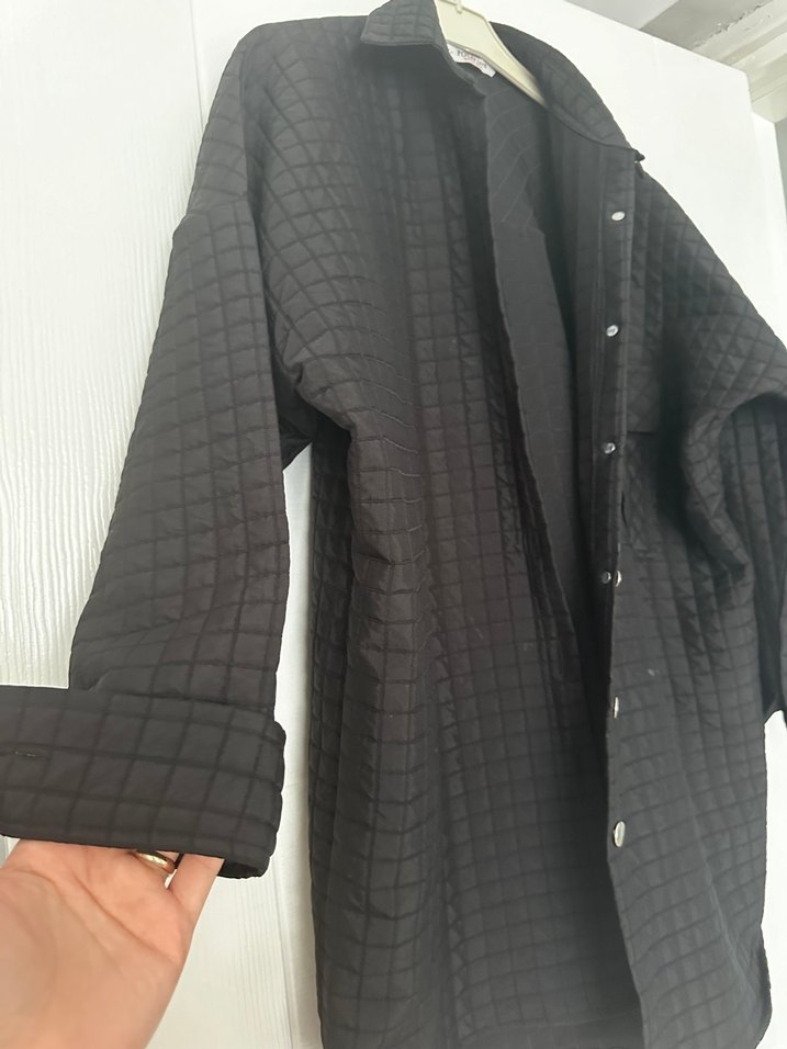 Düğmeli Siyah Midi Kadın Ceket - Görsel 2