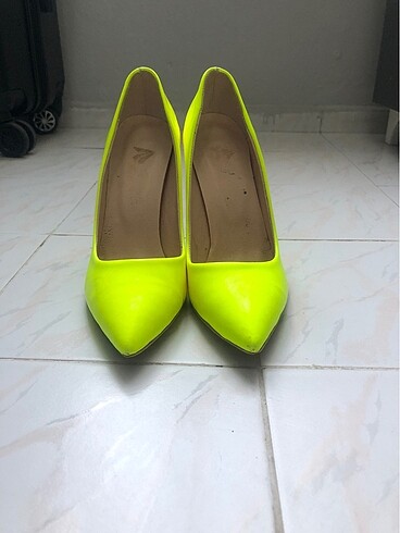 38 Beden Stiletto