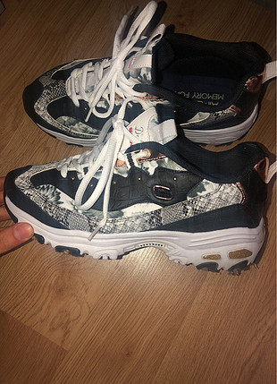 skechers spor ayakkabı