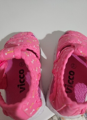 19 Beden pembe Renk Vicco sandalet