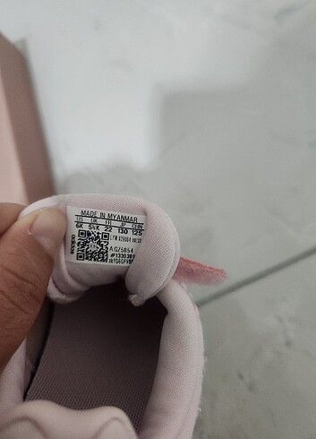 22 Beden Adidas Spor Ayakkabı 