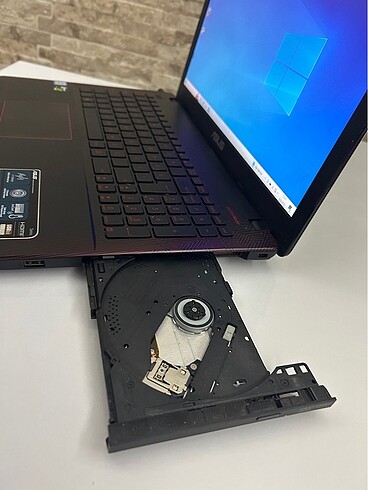 Beden Asus laptop i7