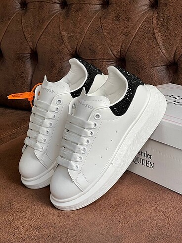 Alexander Mcqueen ????Size : 36-37-38-39-40 4 Renk