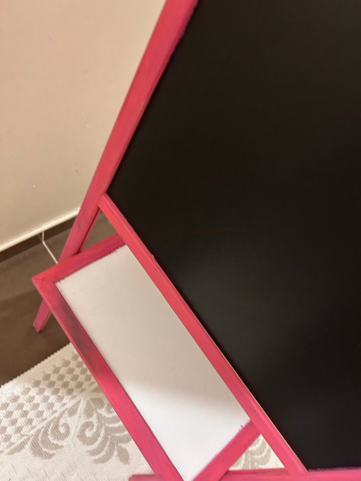 Koyu Pembe #ÇocukTahtası ve Raf - Görsel 2