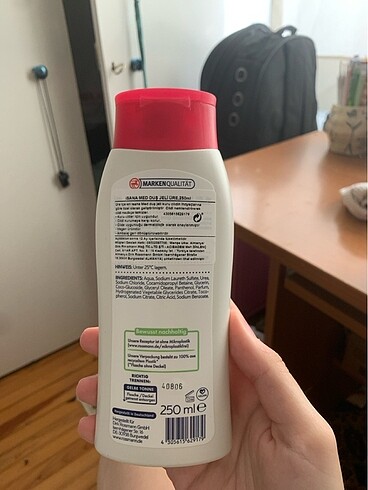 Yves Rocher ISANA MED 5% Üre Duş Jeli